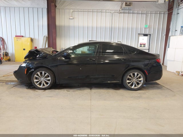 Chrysler 200 S
