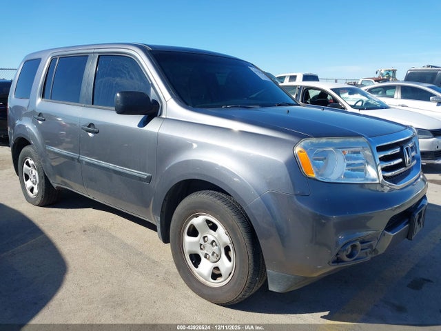 Salvage Honda Pilot Image