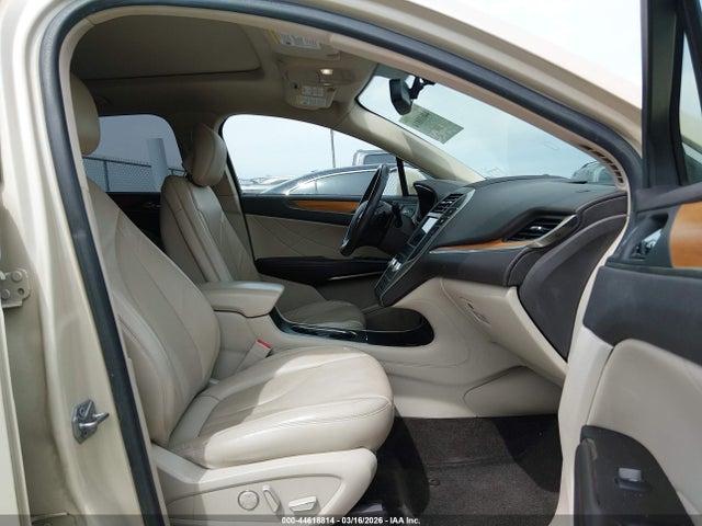 Lincoln MKC Select
