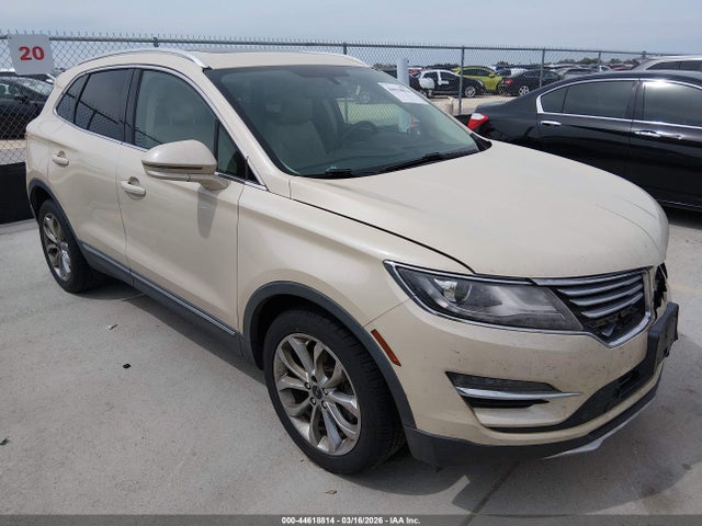 Salvage Lincoln MKC Image