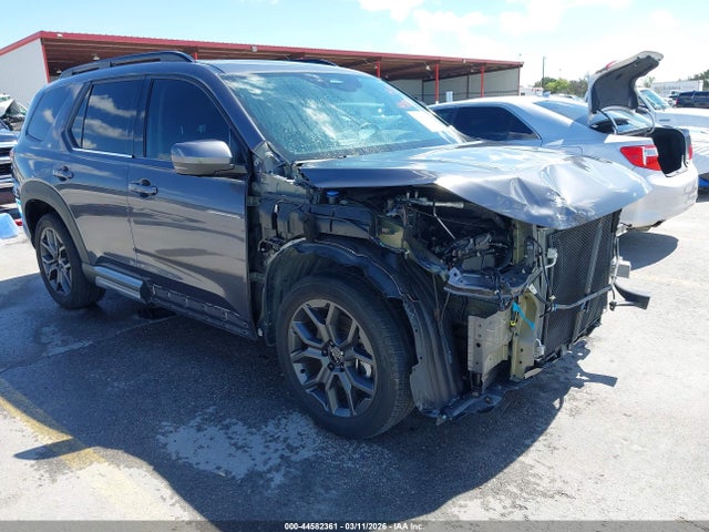 Salvage Honda Pilot Image