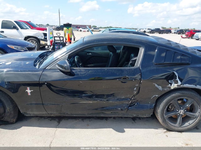 Ford Mustang V6 Premium