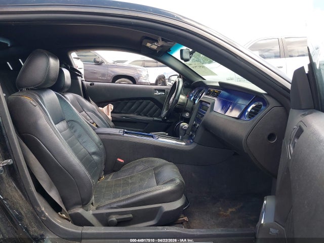 Ford Mustang V6 Premium