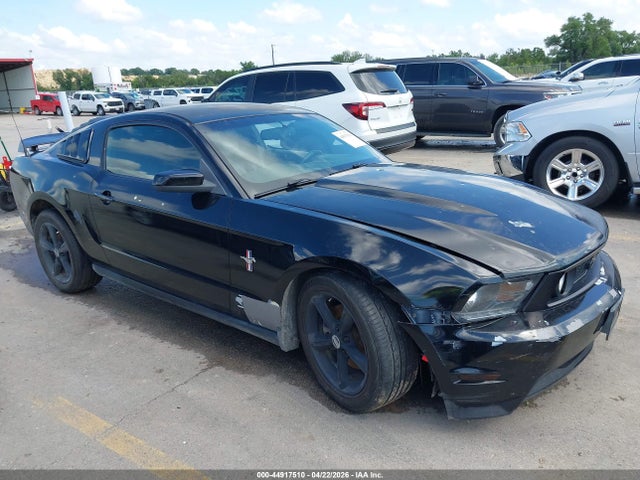 Salvage Ford Mustang Image