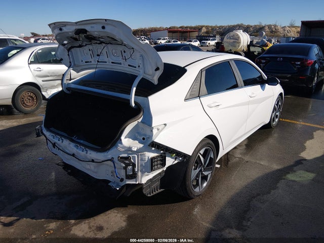 Hyundai ELANTRA Limited