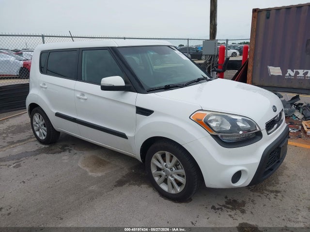 Salvage Kia Soul Image