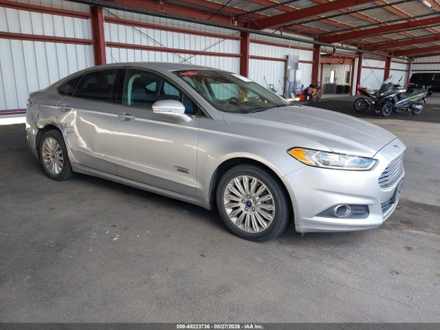 Salvage Ford Fusion Image