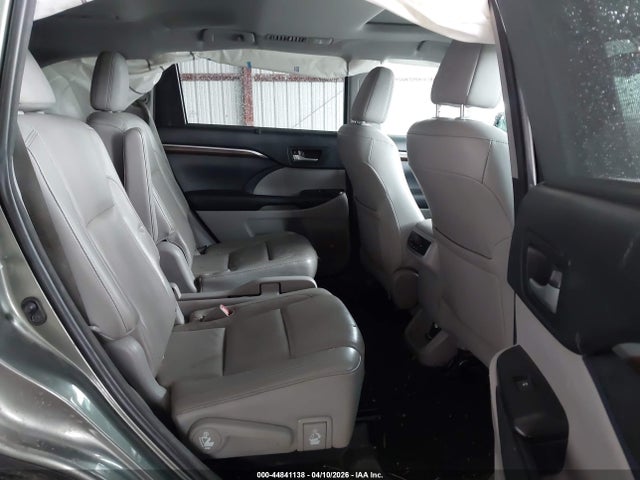 Toyota Highlander Limited V6