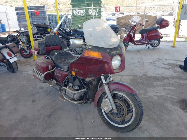 Salvage Honda Gl1100 Image