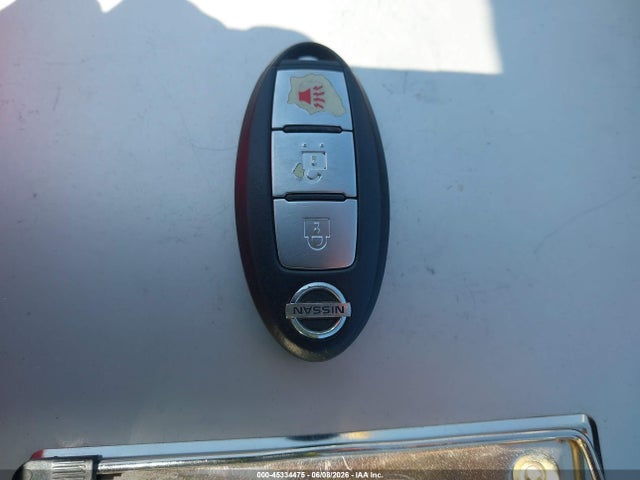 Nissan Pathfinder S