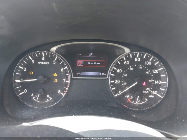 Nissan Pathfinder S