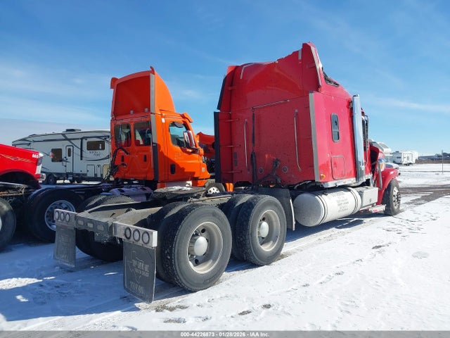 Freightliner Conventional Coronado 132