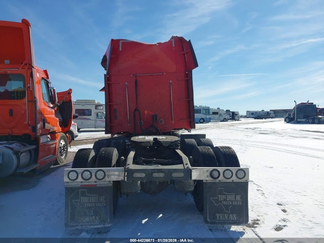 Freightliner Conventional Coronado 132