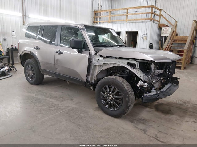 Salvage Toyota Land Cruiser Image