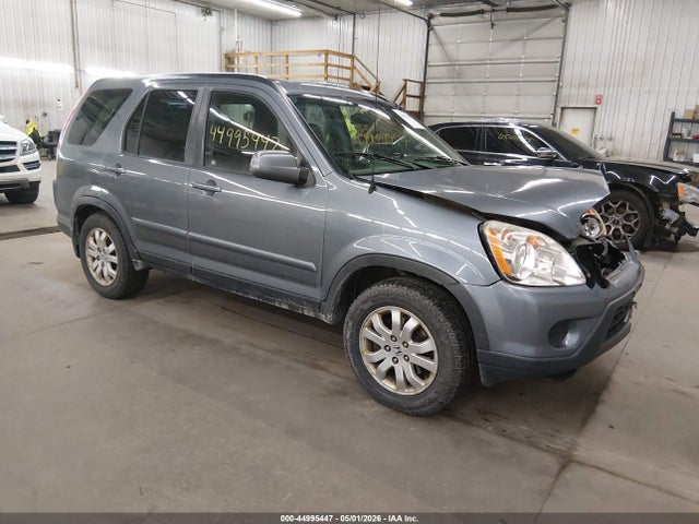 Salvage Honda CR-V Image