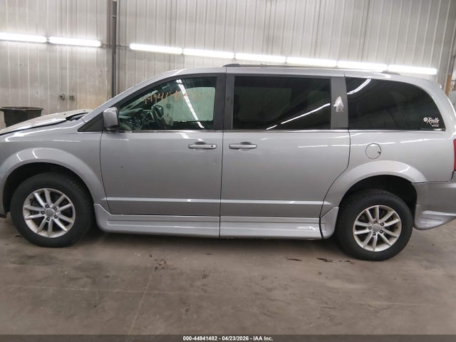 Dodge Grand Caravan Sxt