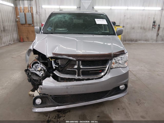 Dodge Grand Caravan Sxt