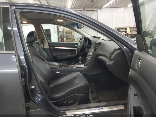 INFINITI G37x