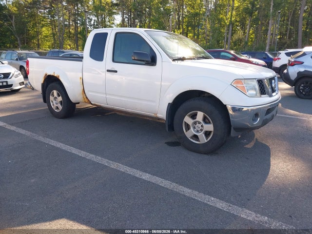 Salvage Nissan Frontier Image