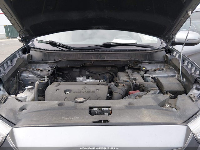Mitsubishi Outlander 2.0 Es