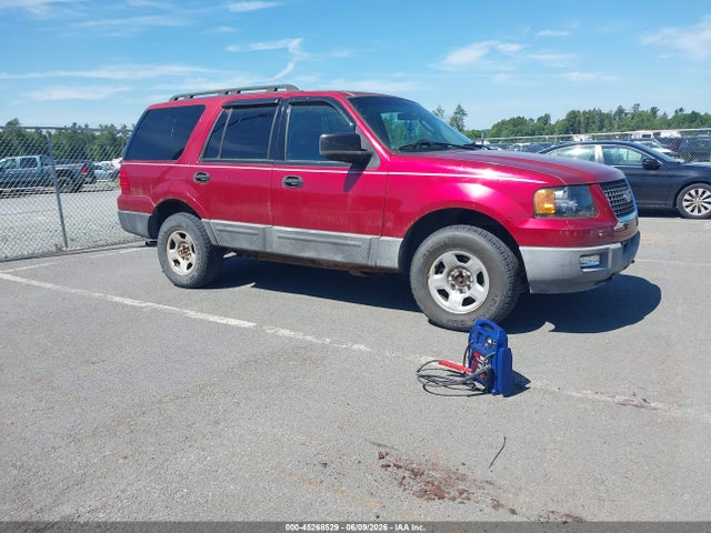 Salvage Ford Expedition Image