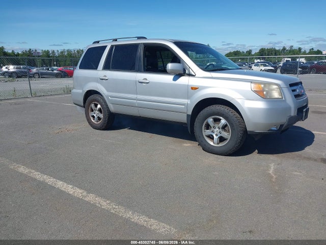 Salvage Honda Pilot Image