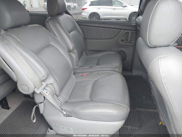 Toyota Sienna Xle Limited