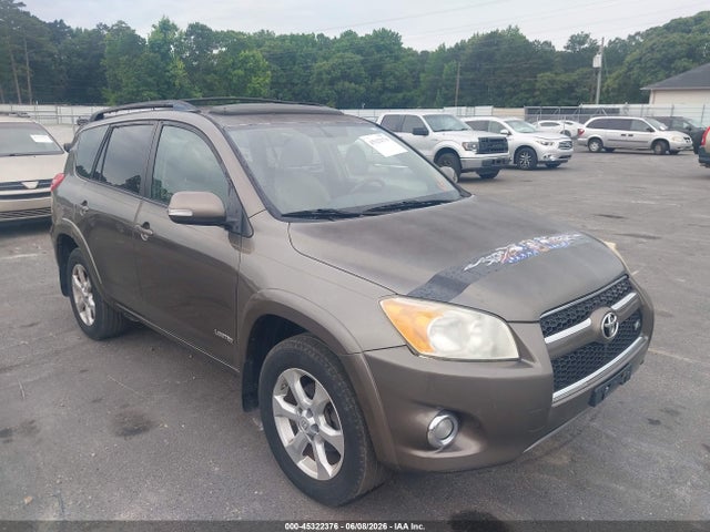 Salvage Toyota RAV4 Image