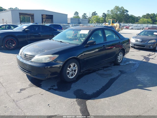 Toyota Camry Le V6
