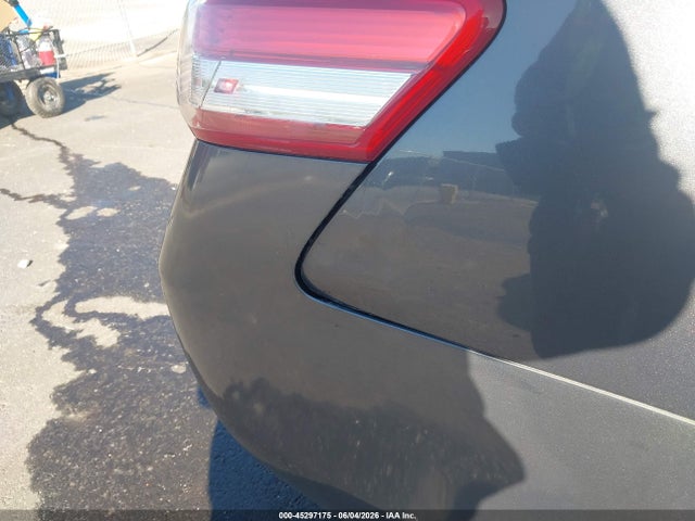 Toyota Camry Xle V6