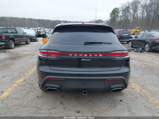 Porsche Macan T