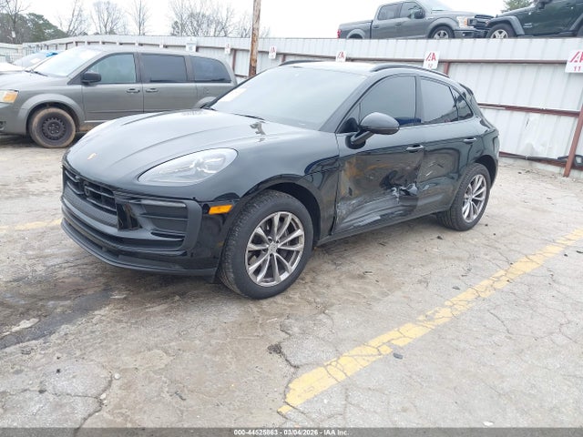 Porsche Macan T
