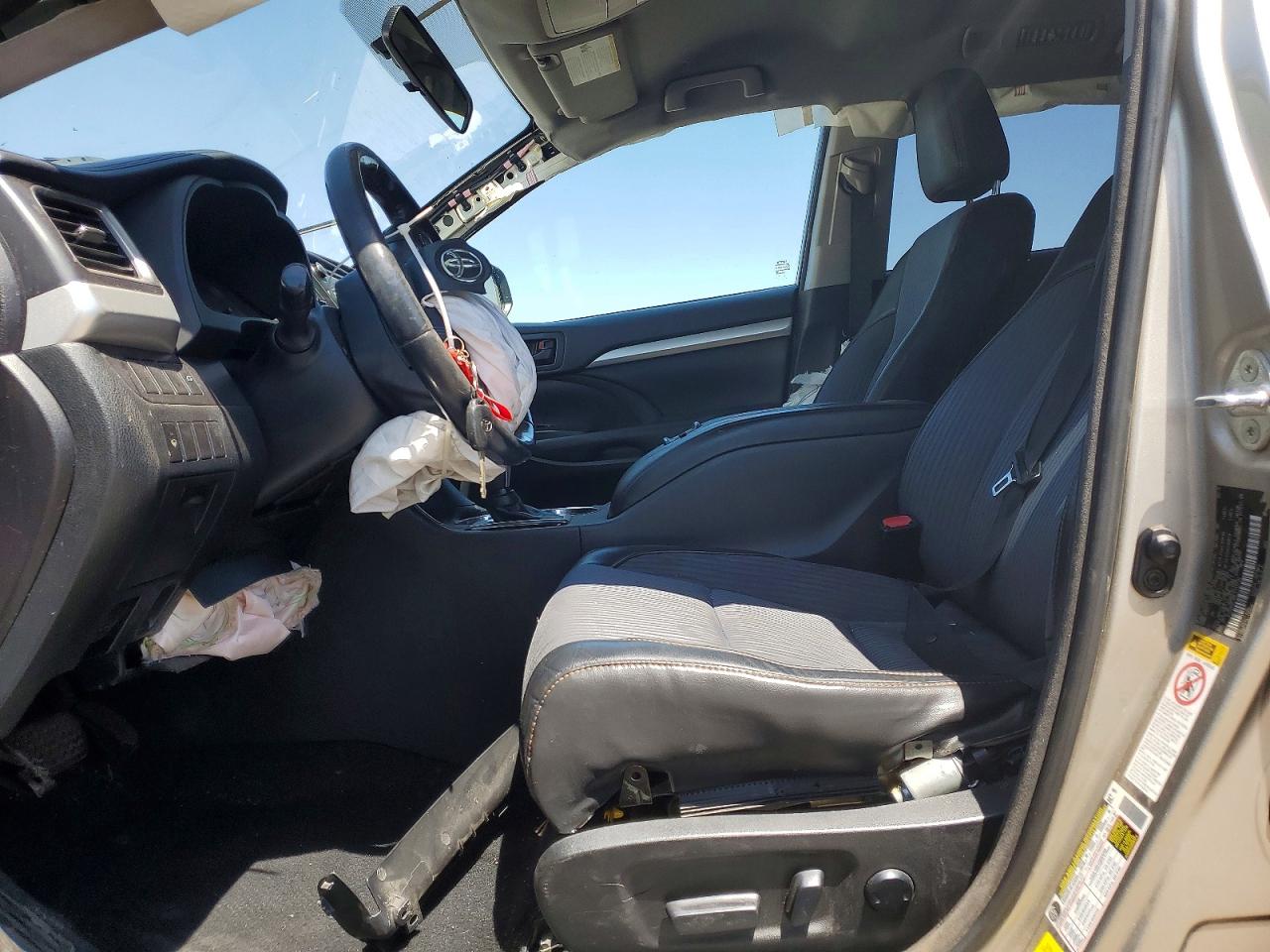 Toyota Highlander Le Plus