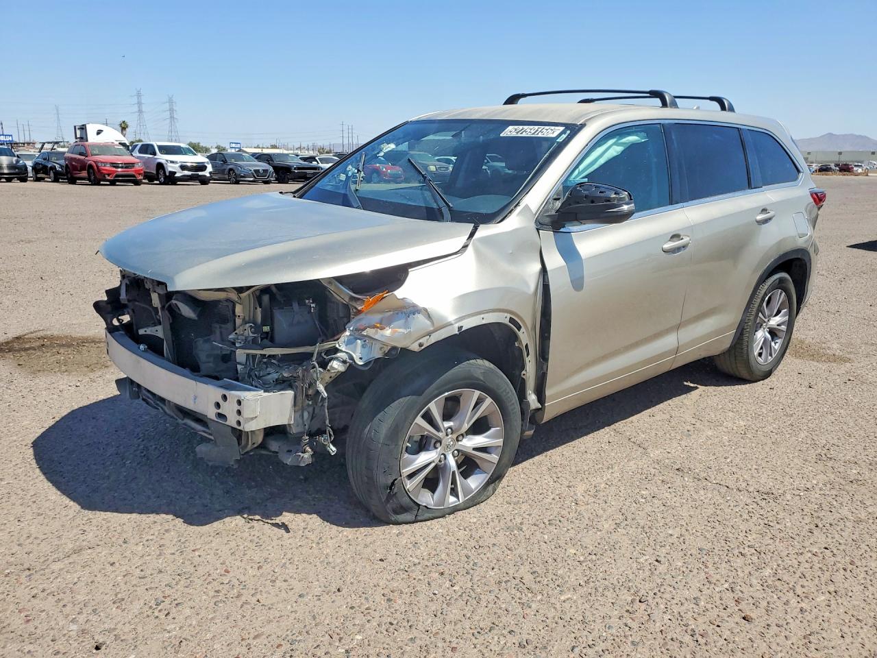 Salvage Toyota Highlander Image