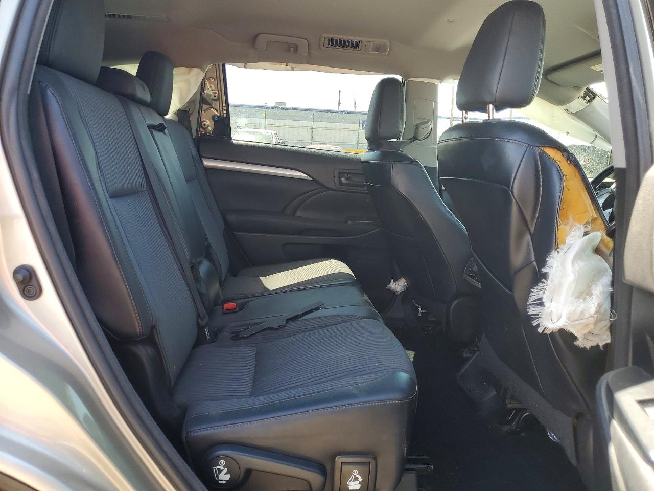 Toyota Highlander Le Plus