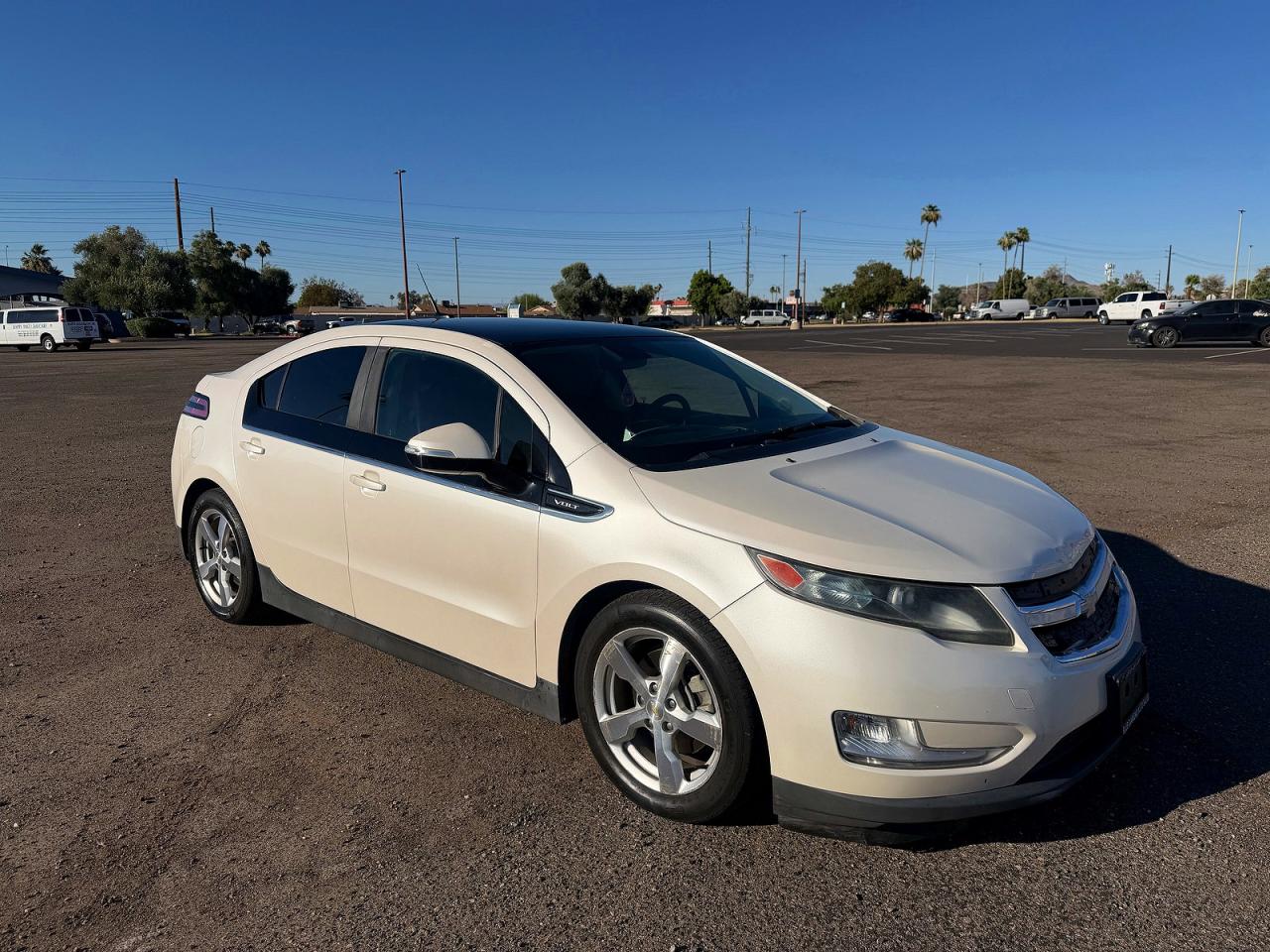 Salvage Chevrolet Volt Image