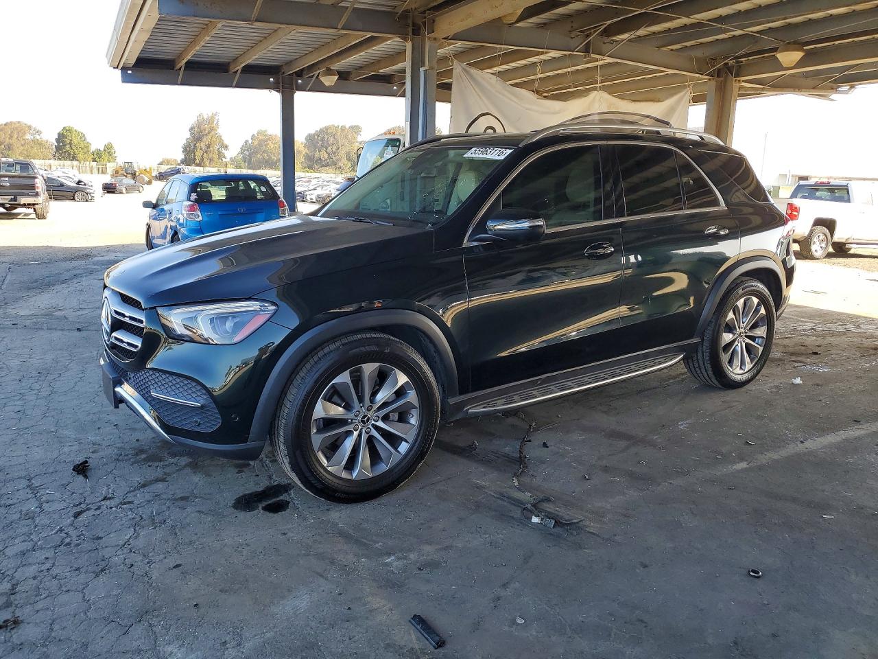 Salvage Mercedes-Benz GLE Image