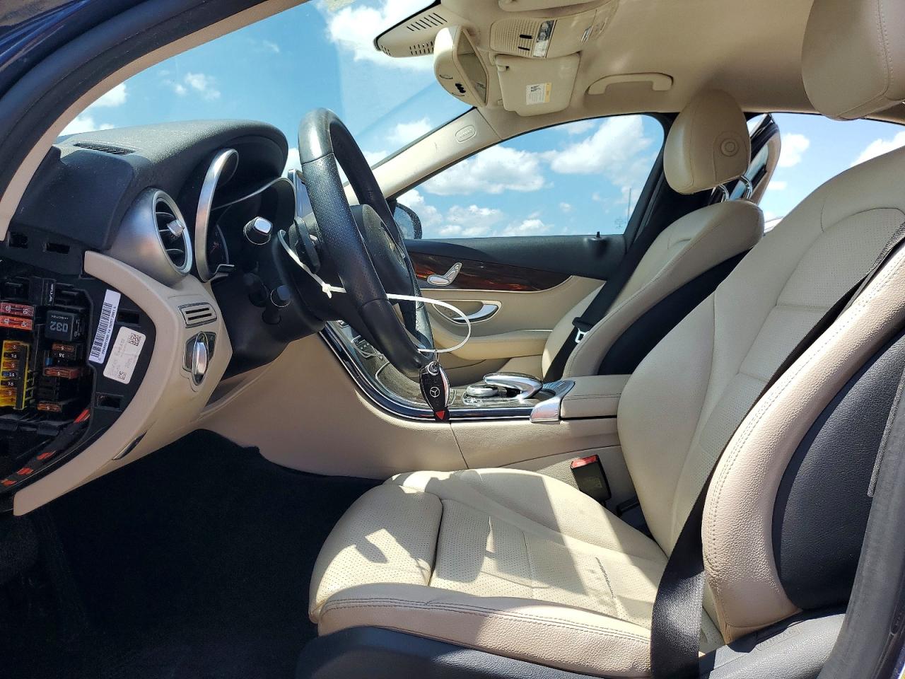 Mercedes-Benz C-Class 300