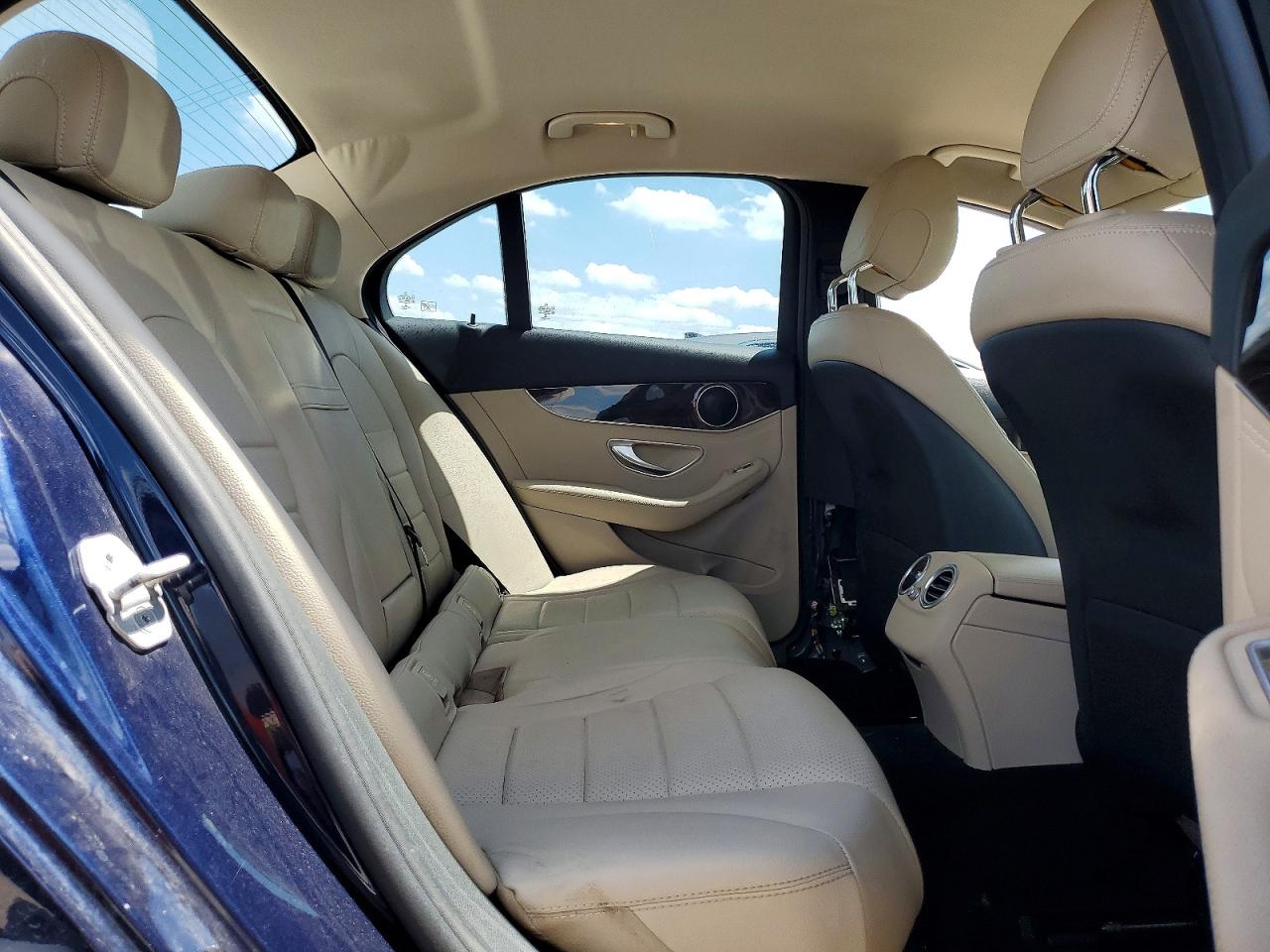 Mercedes-Benz C-Class 300