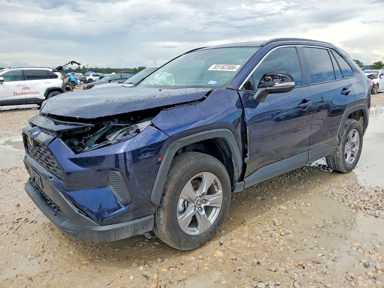 Salvage Toyota RAV4 Image