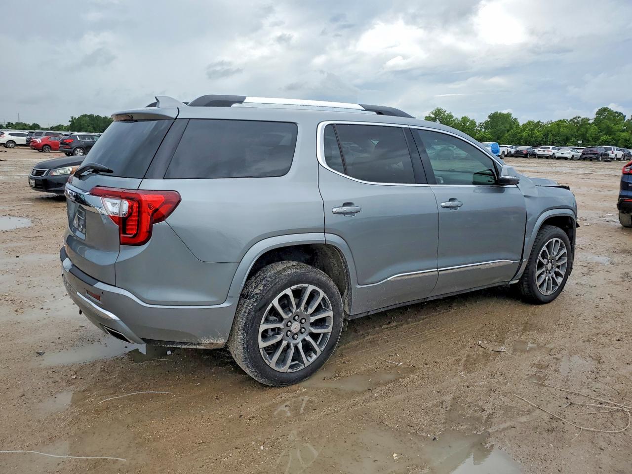 GMC Acadia Denali