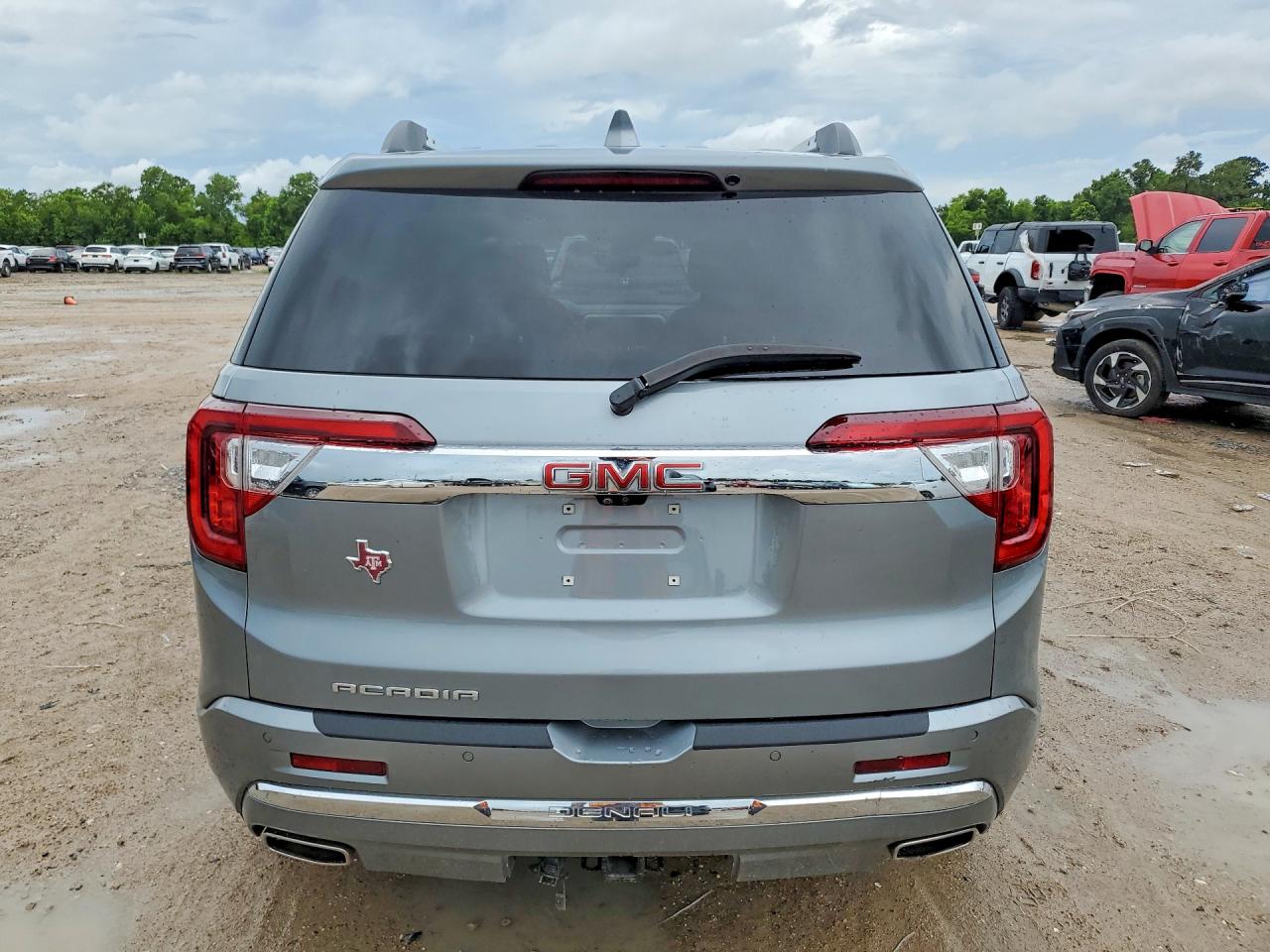 GMC Acadia Denali