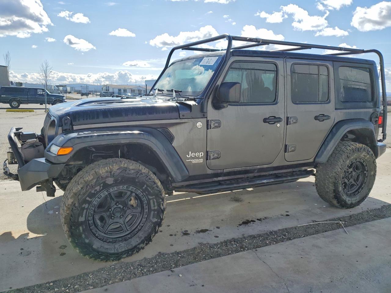 Salvage Jeep Wrangler Image