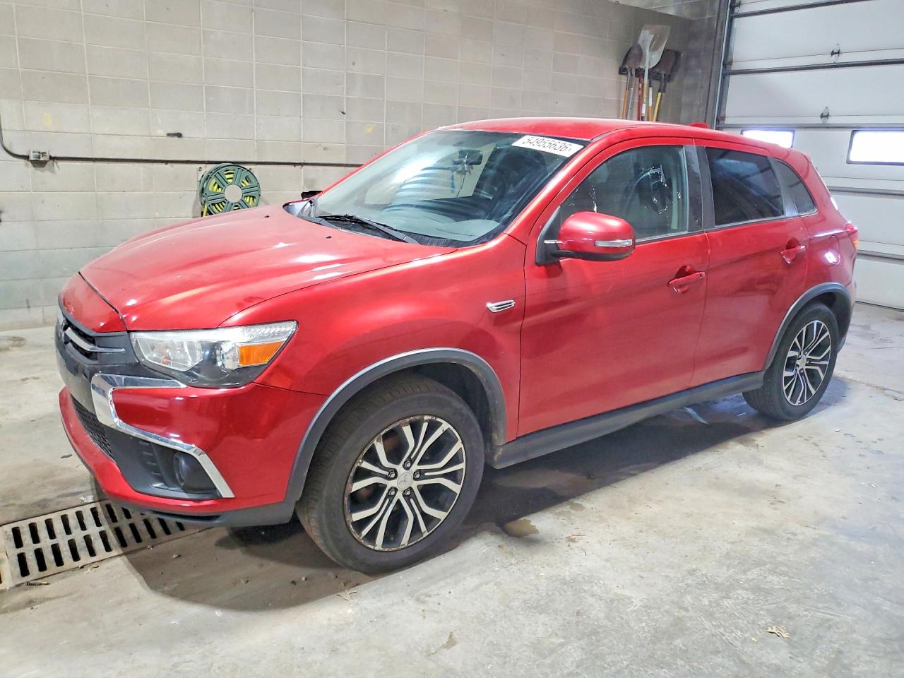 Salvage Mitsubishi Outlander Image