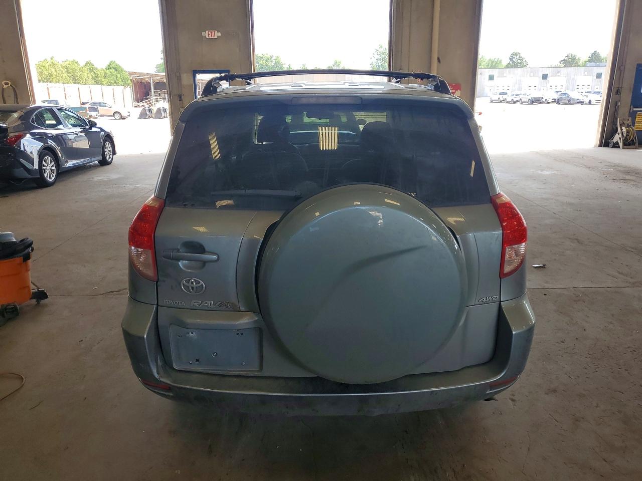 Toyota RAV4 Base