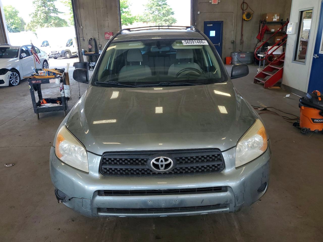 Toyota RAV4 Base