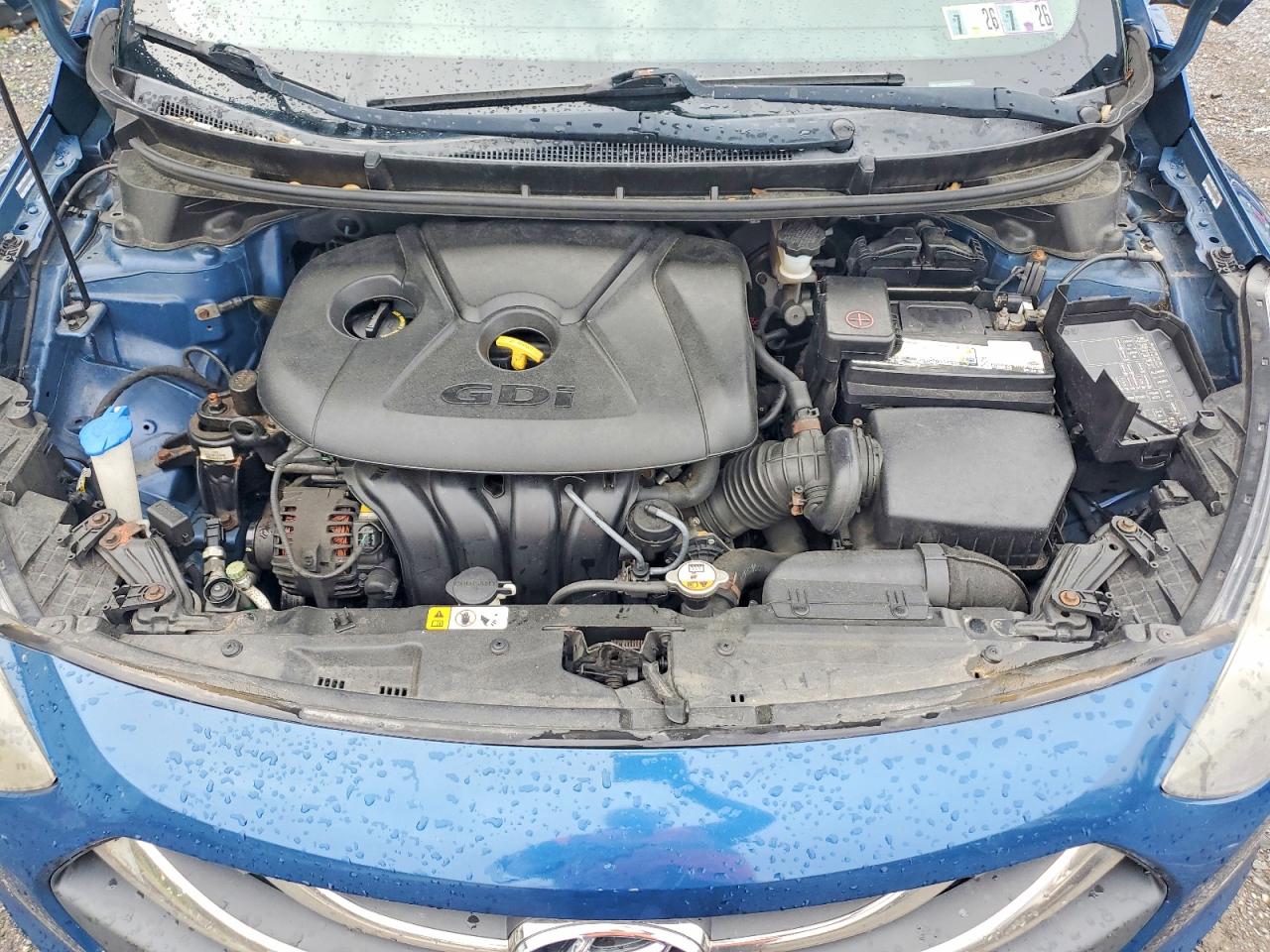 Hyundai ELANTRA Base
