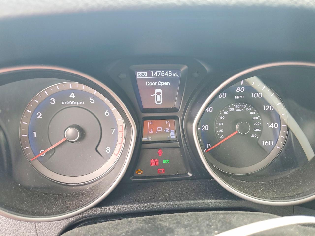 Hyundai ELANTRA Base