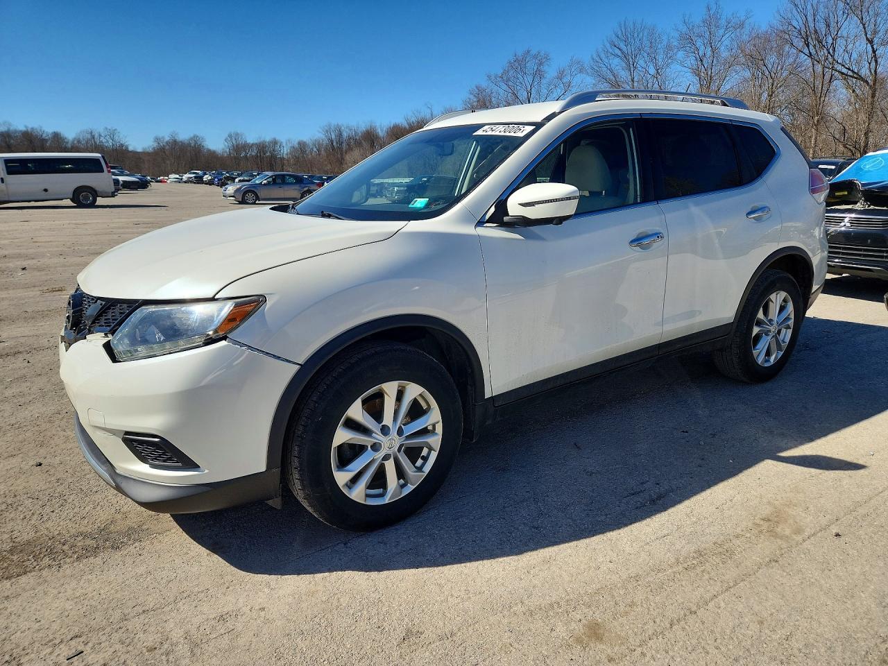 Salvage Nissan Rogue Image