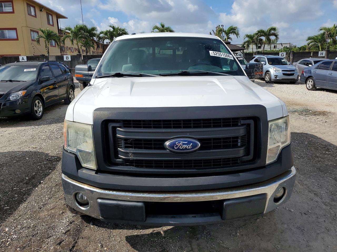 Ford F-150 Super Cab